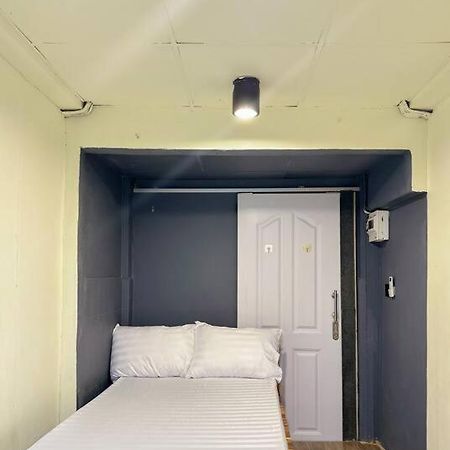 Chubby 5 Room 3 Bangkok Buitenkant foto